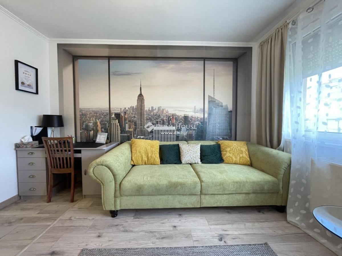 Ybs Apartman Apartment Zalaegerszeg Ngoại thất bức ảnh