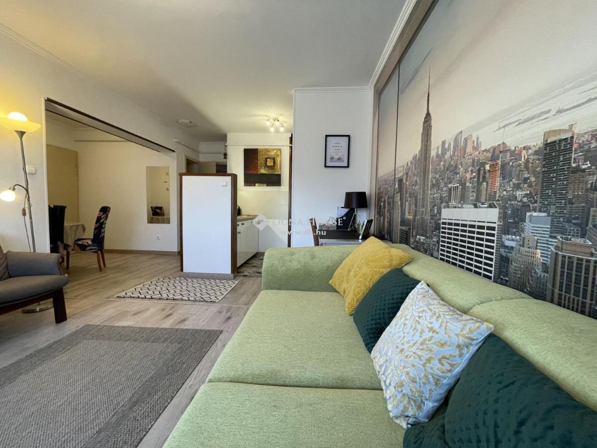 Ybs Apartman Apartment Zalaegerszeg Ngoại thất bức ảnh